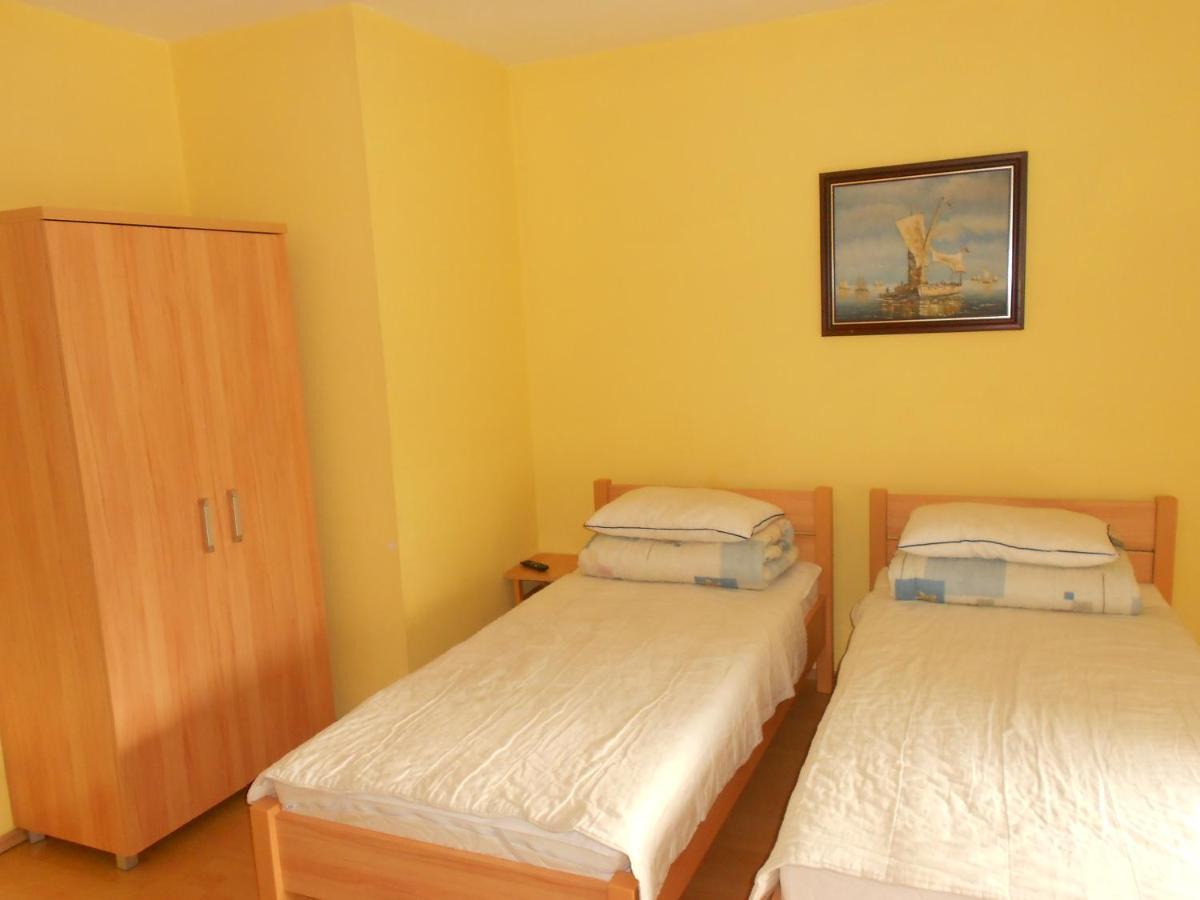 Hostel "Na Bocianowie" บิดกอชซ์ ภายนอก รูปภาพ