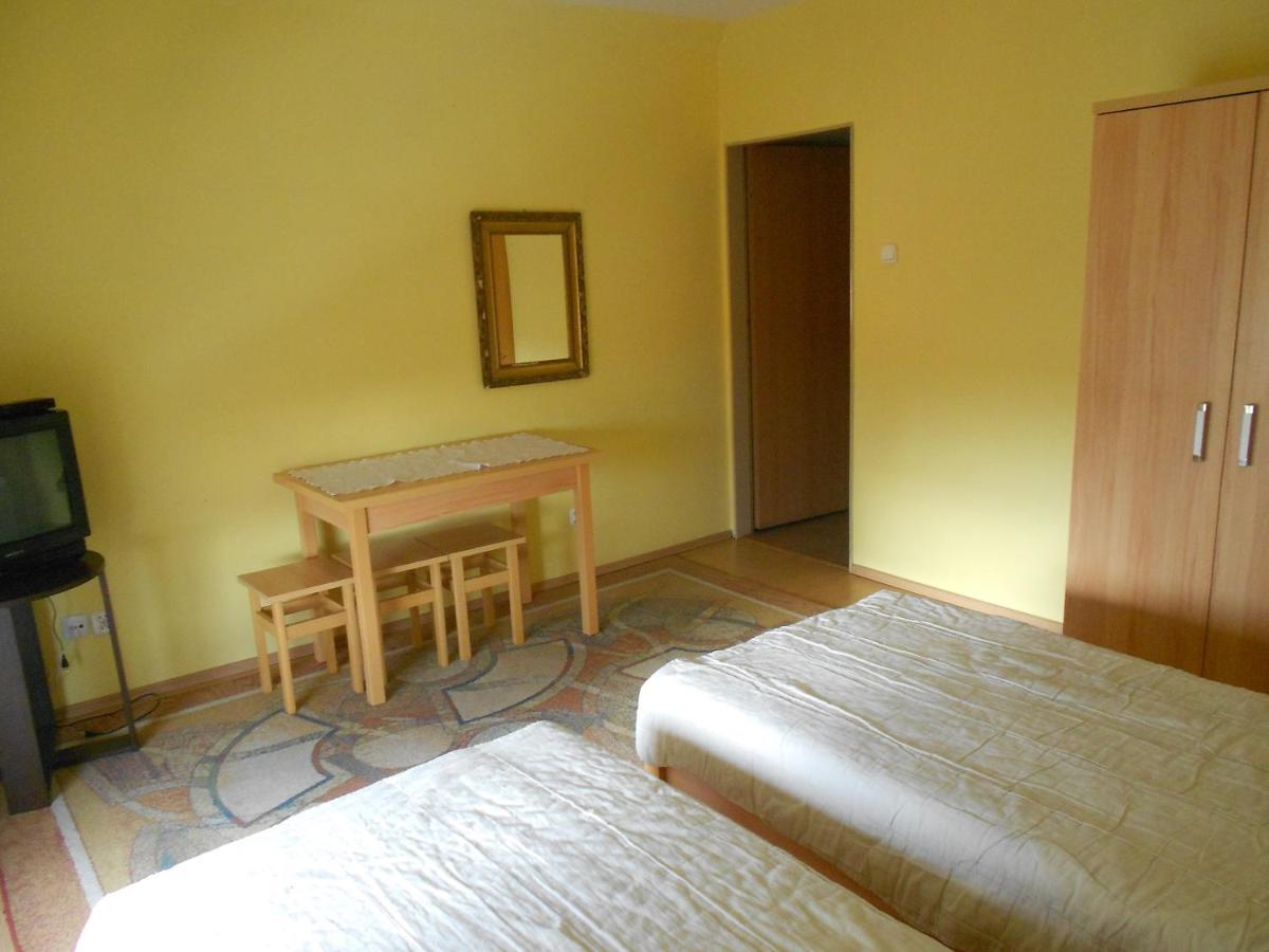 Hostel "Na Bocianowie" บิดกอชซ์ ภายนอก รูปภาพ