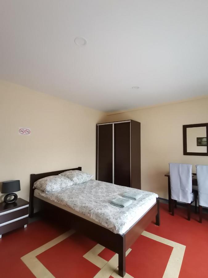 Hostel "Na Bocianowie" บิดกอชซ์ ภายนอก รูปภาพ