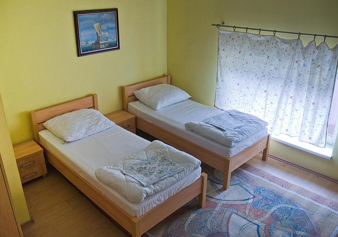 Hostel "Na Bocianowie" บิดกอชซ์ ภายนอก รูปภาพ